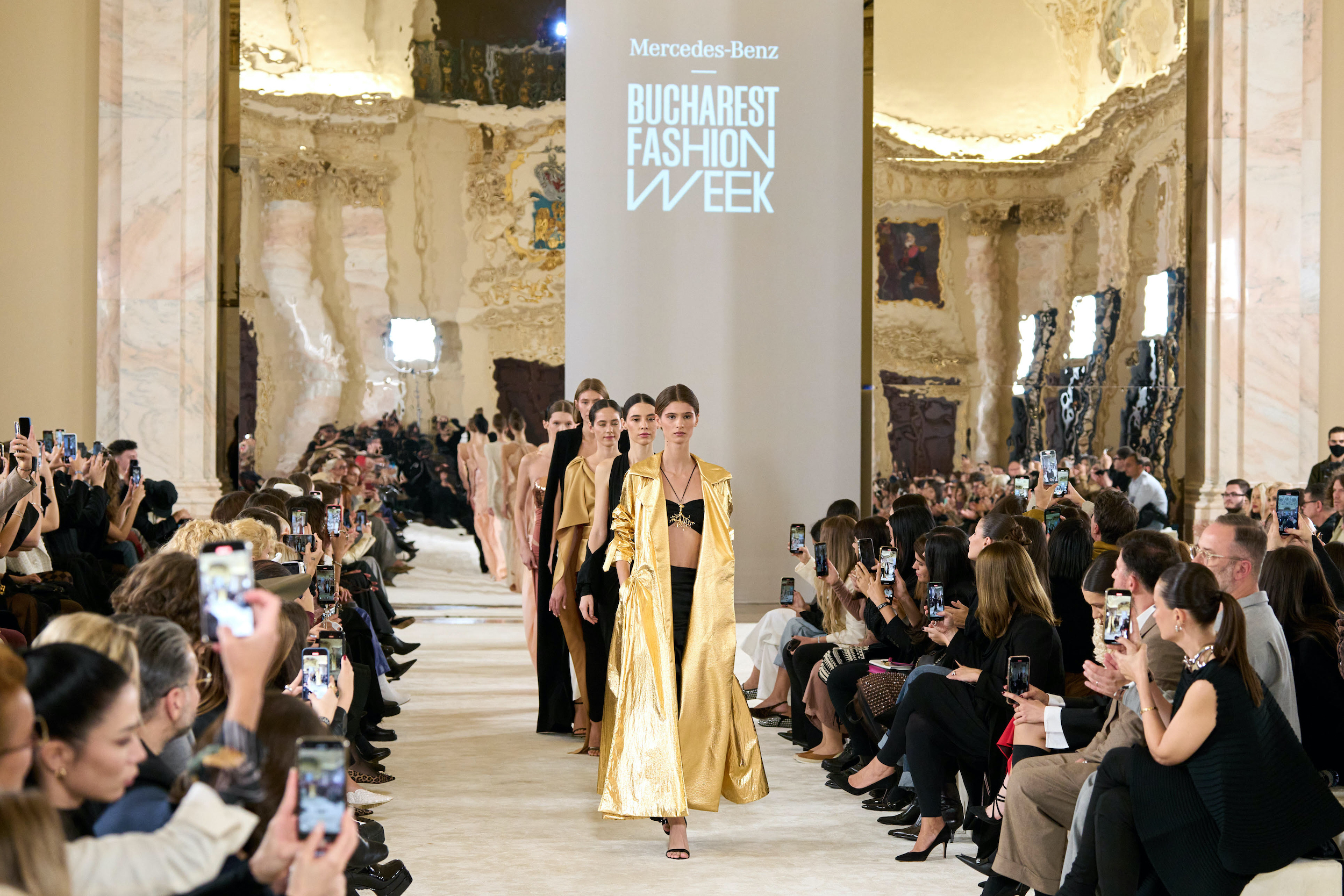 Mercedes-Benz Bucharest Fashion Week 2024 – un capitol important in istoria modei romanesti